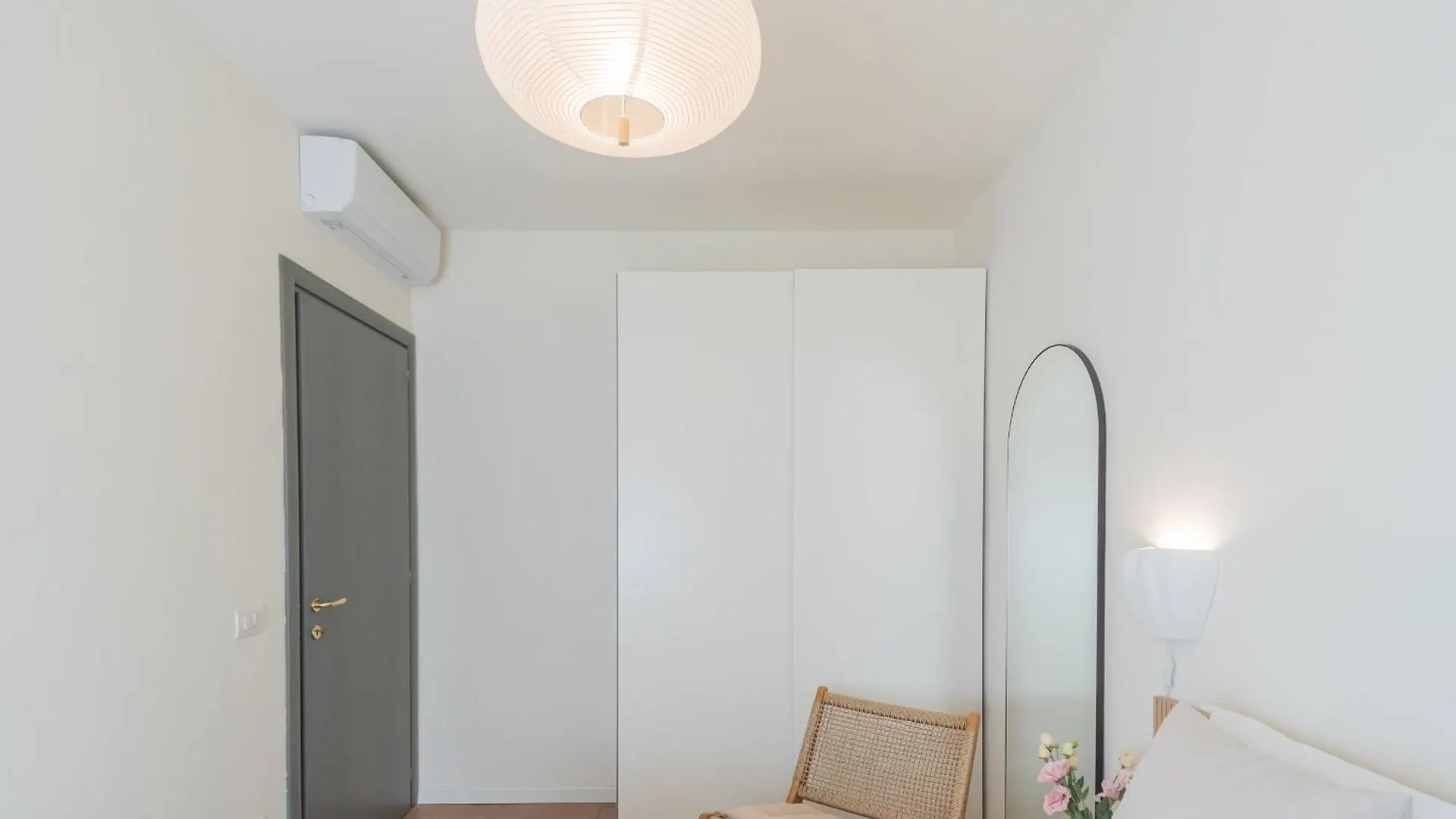 דירה סלה קומצ'ינה Casa Vela By Rent All Como איטליה