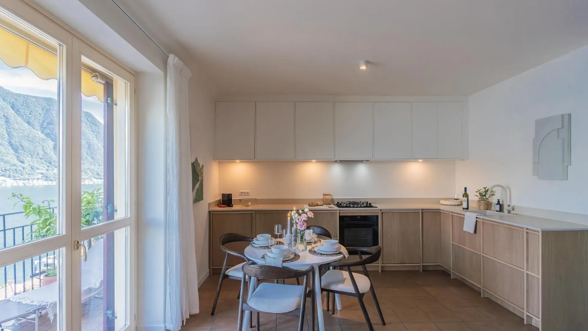סלה קומצ'ינה Casa Vela By Rent All Como איטליה