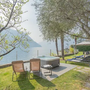 Sasso On By Rent Sala Comacina